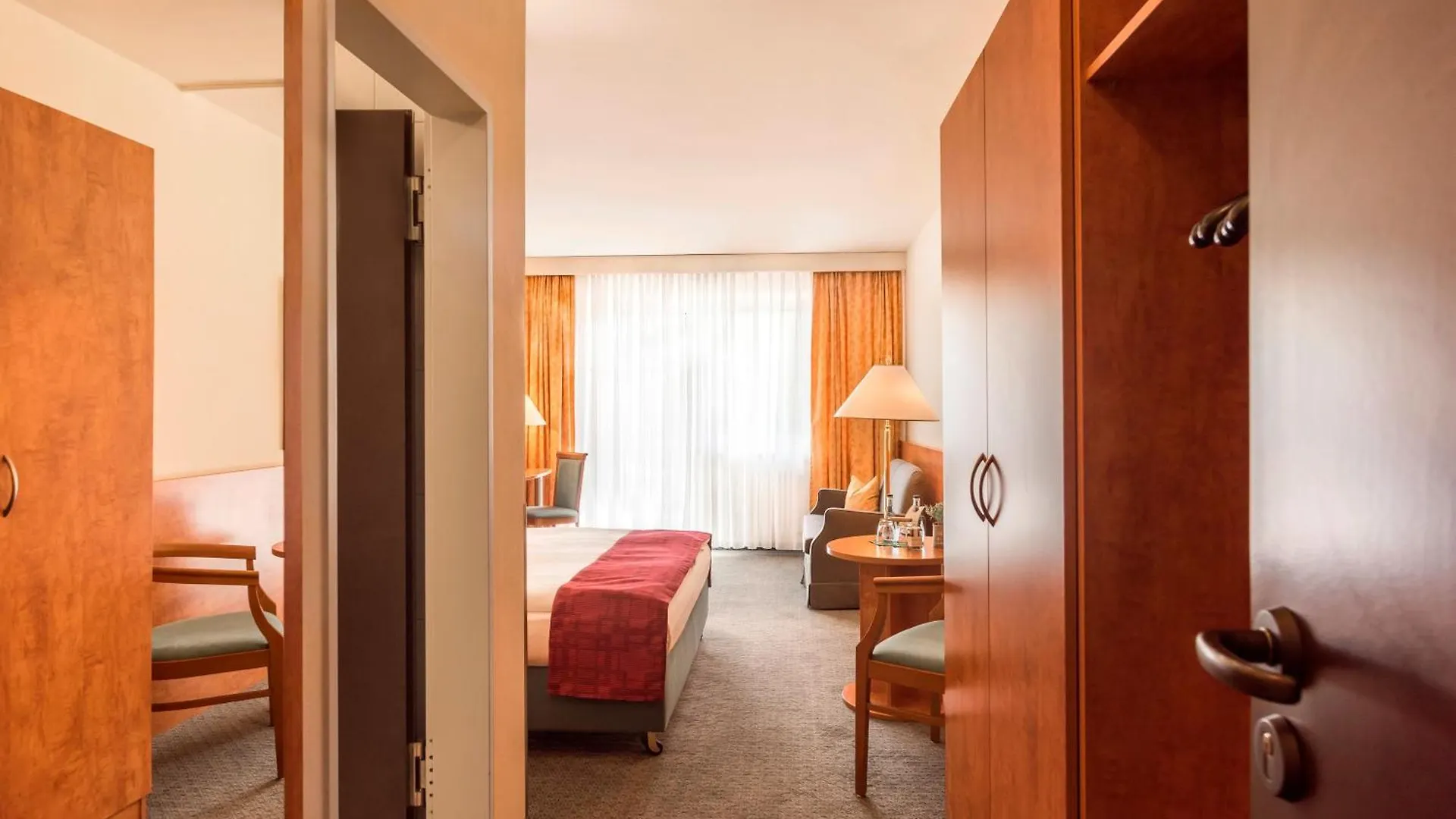Hotel Am Moosfeld Mnichov 4*,