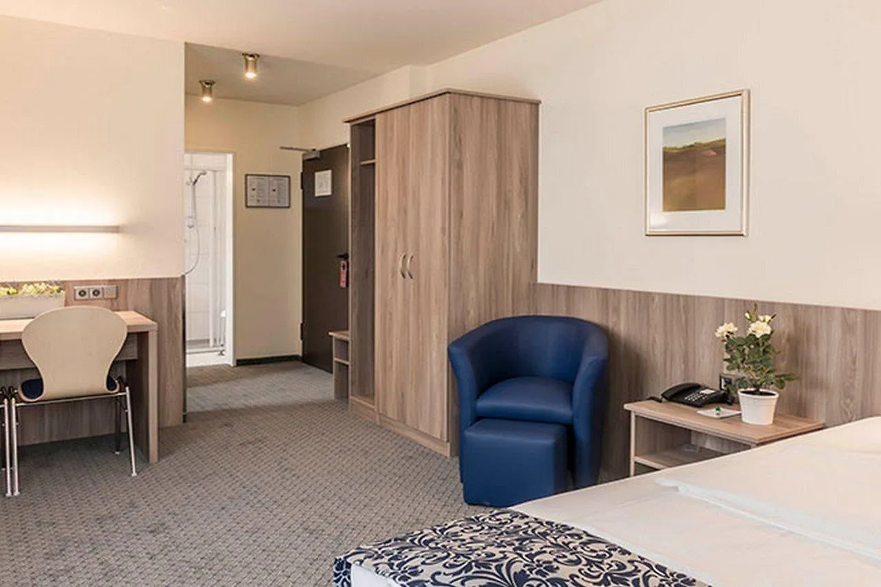 Hotel Am Moosfeld Munich
